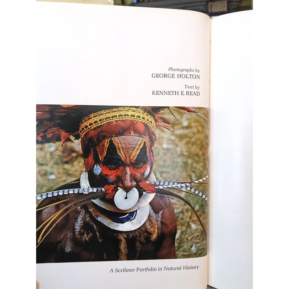 Human Aviary Hardcover 1971 Pictorial Discovery of New Guinea Holton George Vtg